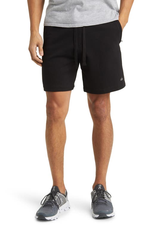 Chill Shorts in Black