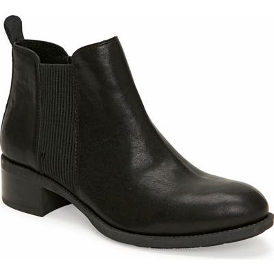 Me Too Shane Chelsea Boot, Black