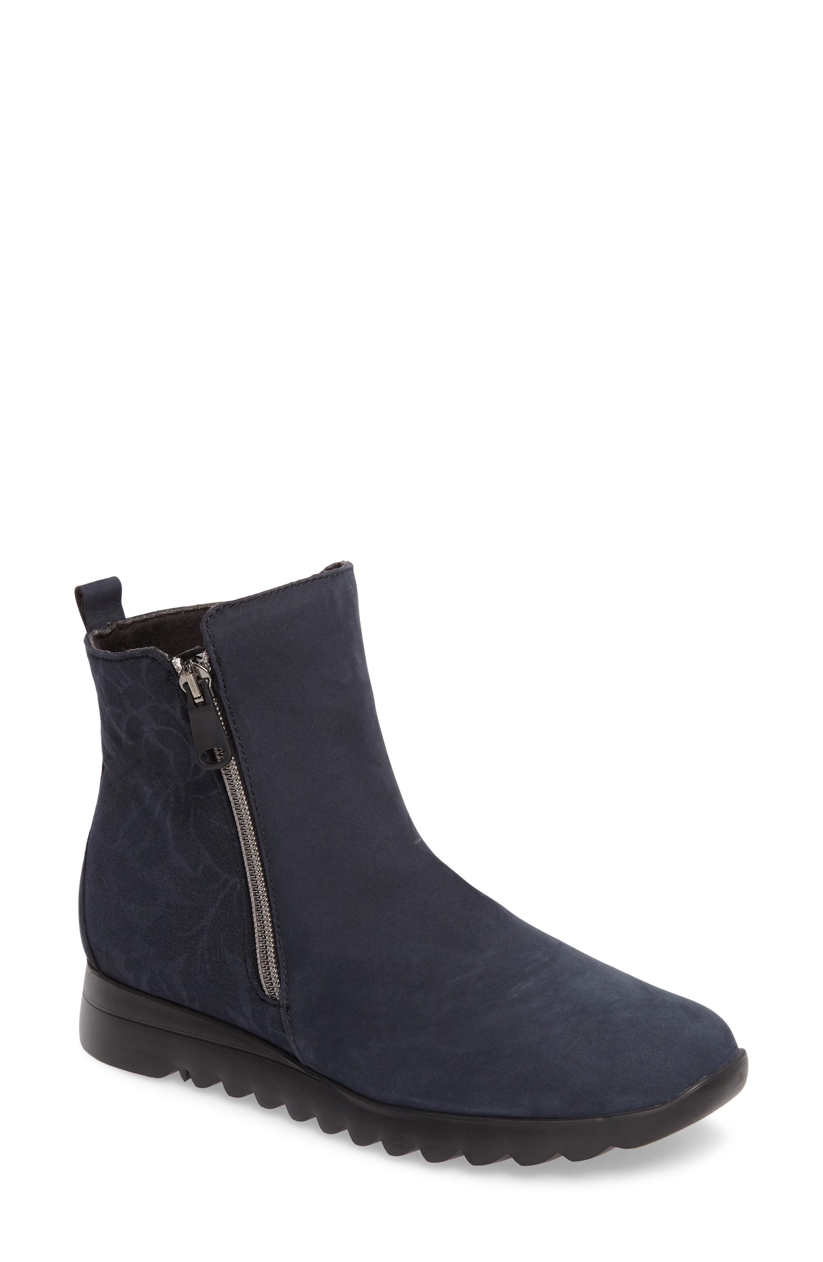 fitflop wedge boots