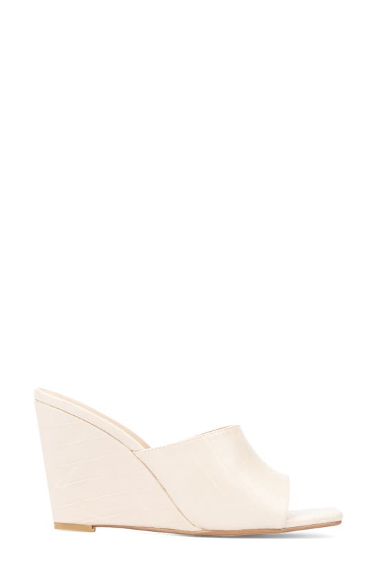 Fashion To Figure Women's Raina Wide Width Heels Mule In Bone