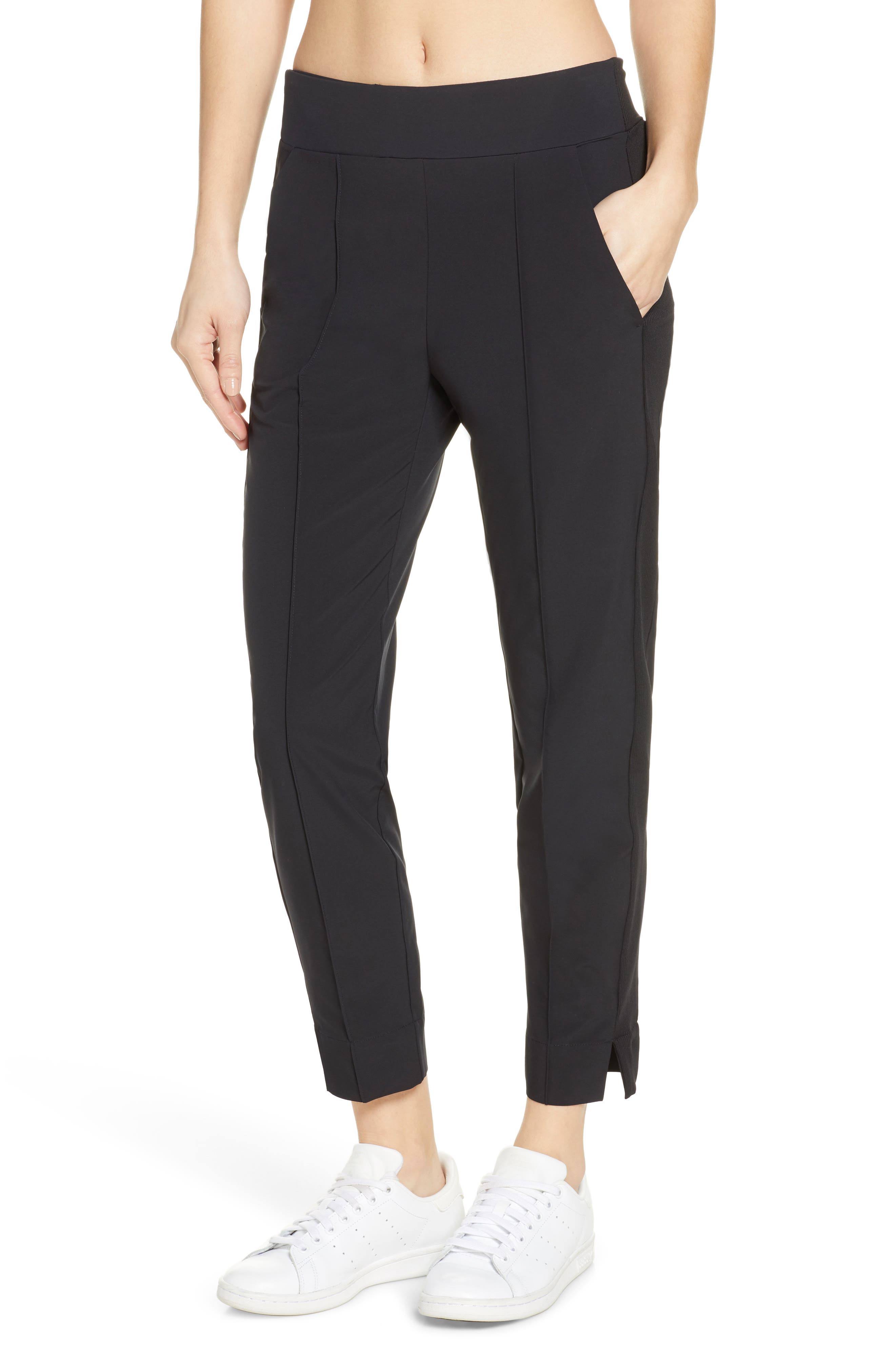 zella getaway cargo pants