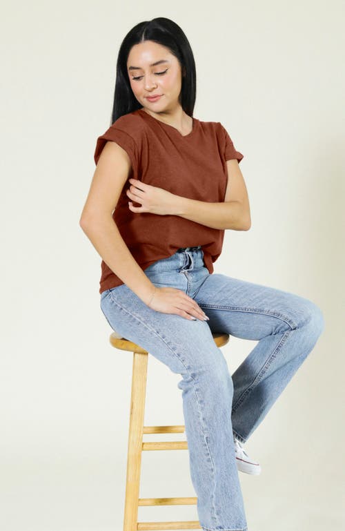 Poplinen Plus Jane Cuffed Hemp Tee In Pecan