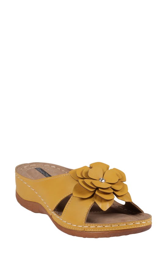 Good Choice New York Joy Flower Sandal In Yellow