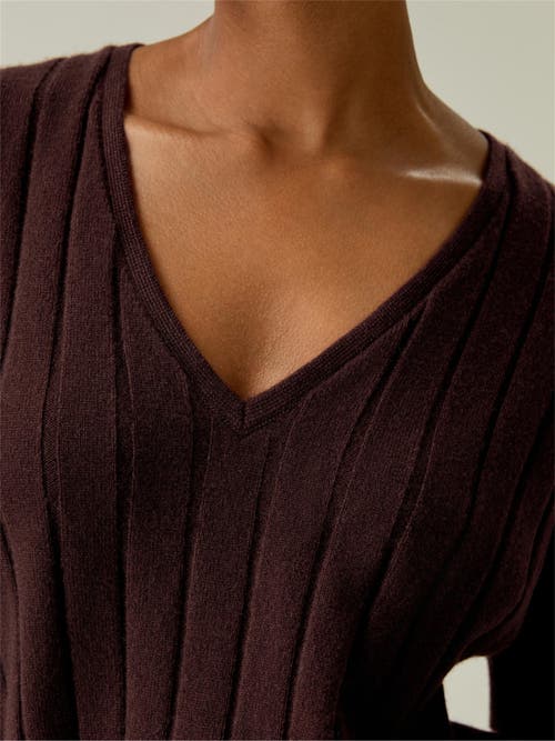 Lilysilk V-neck Cashmere T-shirt In Fruitwood