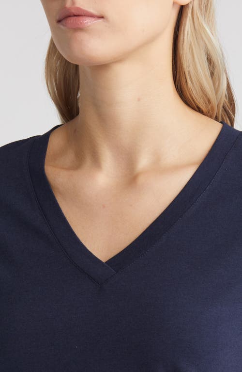 Shop Caslonr Caslon(r) Stretch Cotton Blend V-neck T-shirt In Navy Blazer