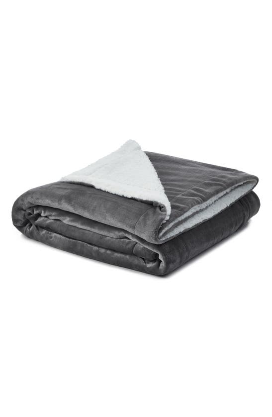 Inspired Home Solid Micro Plush Faux Shearling Reversible Throw Blanket In Dark Grey