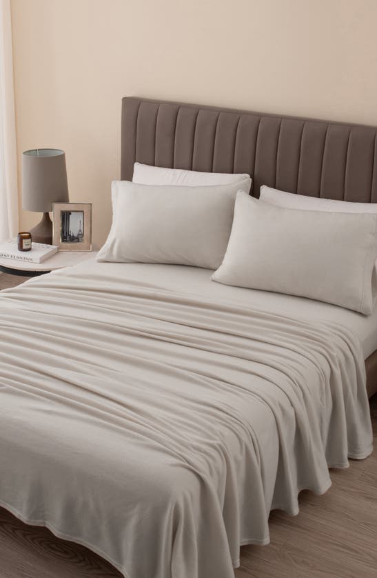 Woven & Weft Super Soft Extra Plush Fleece Sheet Set In Ivory