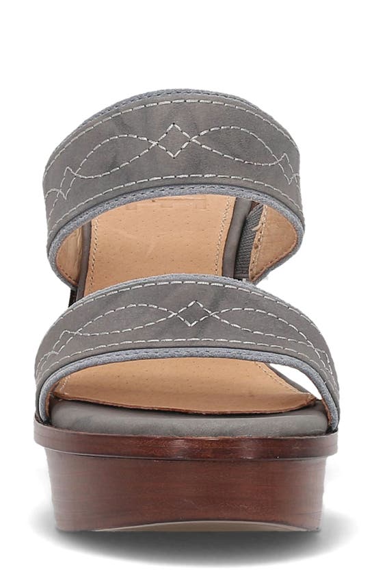 Frye Pipa Platform Sandal In Grey Sky