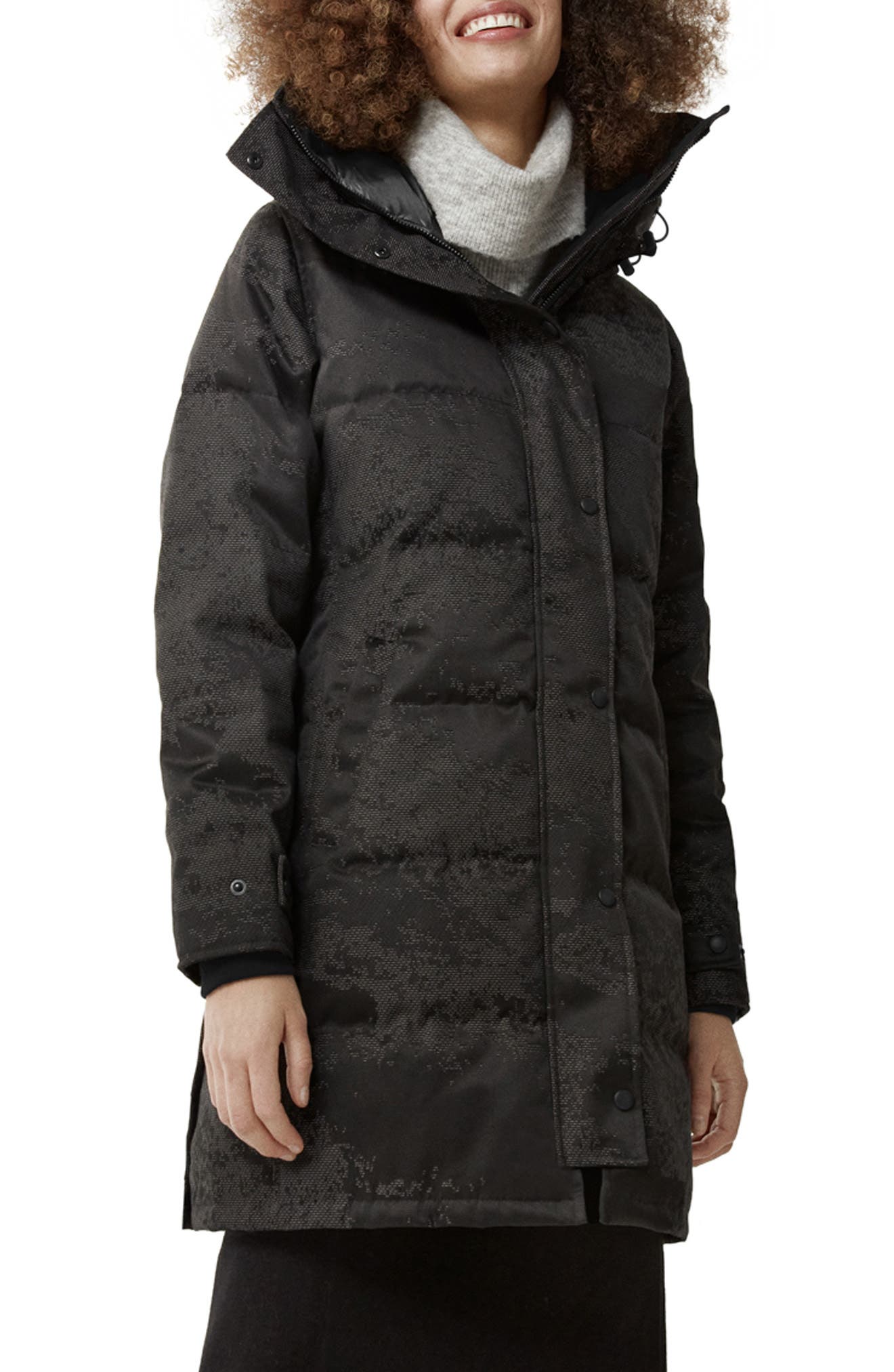 Canada Goose Shelburne Holiday Water Repellent 625 Fill Power Down Parka in Drftng Ice Blk Rfl at Nordstrom, Size Small