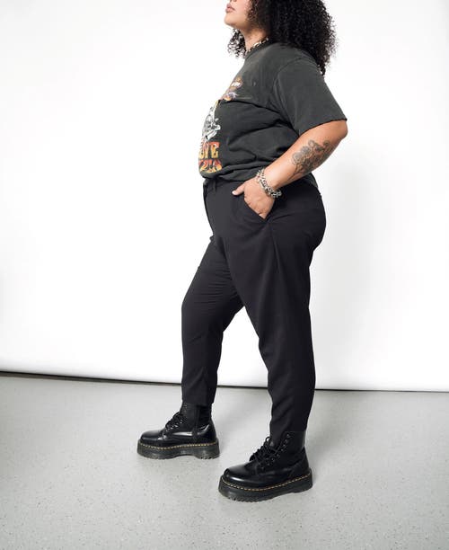 Wildfang The Empower Slim Crop Pant In Black