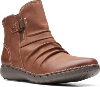 Un Loop Top Boot