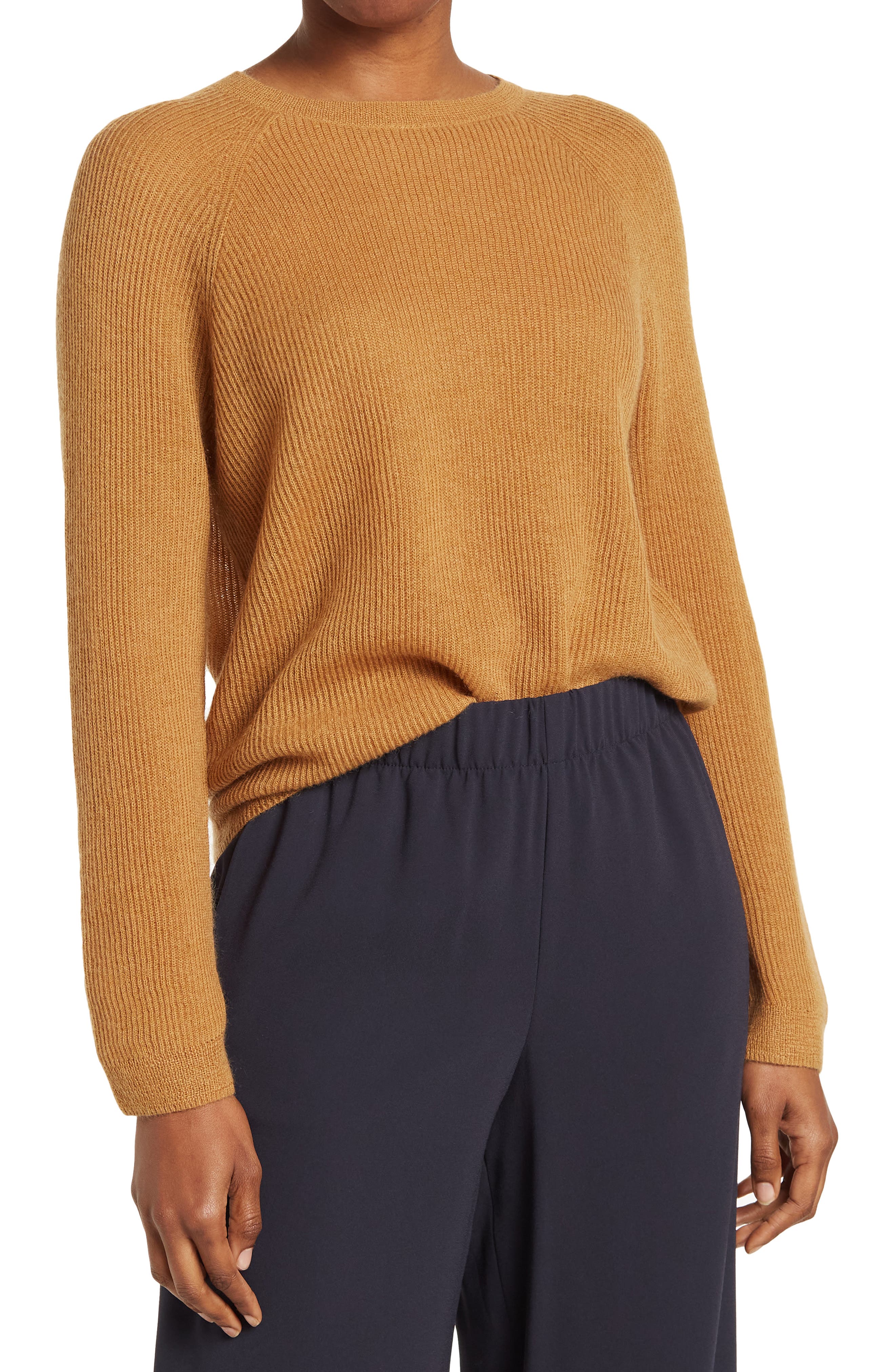 vince raglan pullover