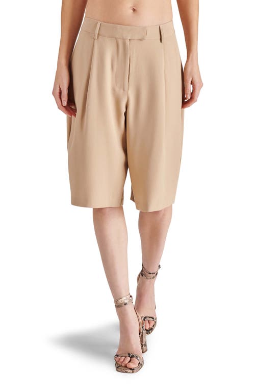 Therese Knee Length Shorts in Khaki