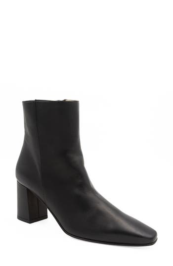 AMALFI BY RANGONI AMALFI BY RANGONI FARAONA BLOCK HEEL BOOTIE