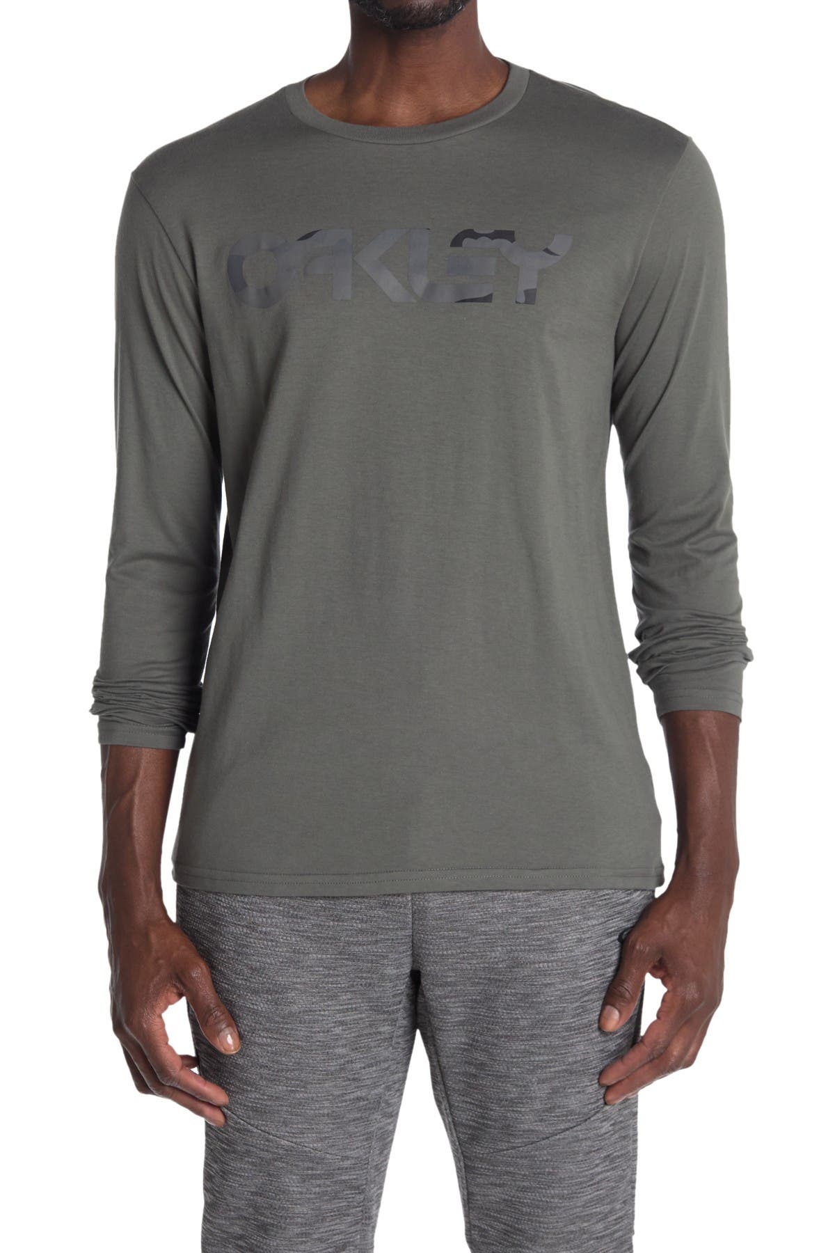 Oakley Marc Ii Long Sleeve T-shirt In Uniform Grey