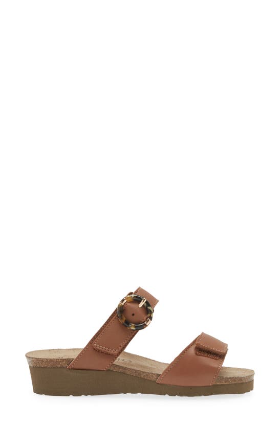 Naot Anabel Wedge In Caramel Leather