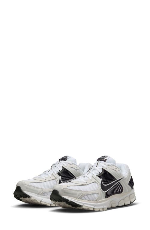 Nike Zoom Vomero 5 Sneaker In White/black/platinum Tint