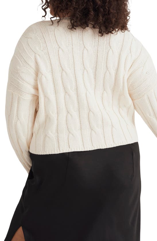 Madewell Cable Knit V-neck Crop Sweater In Antique Cream