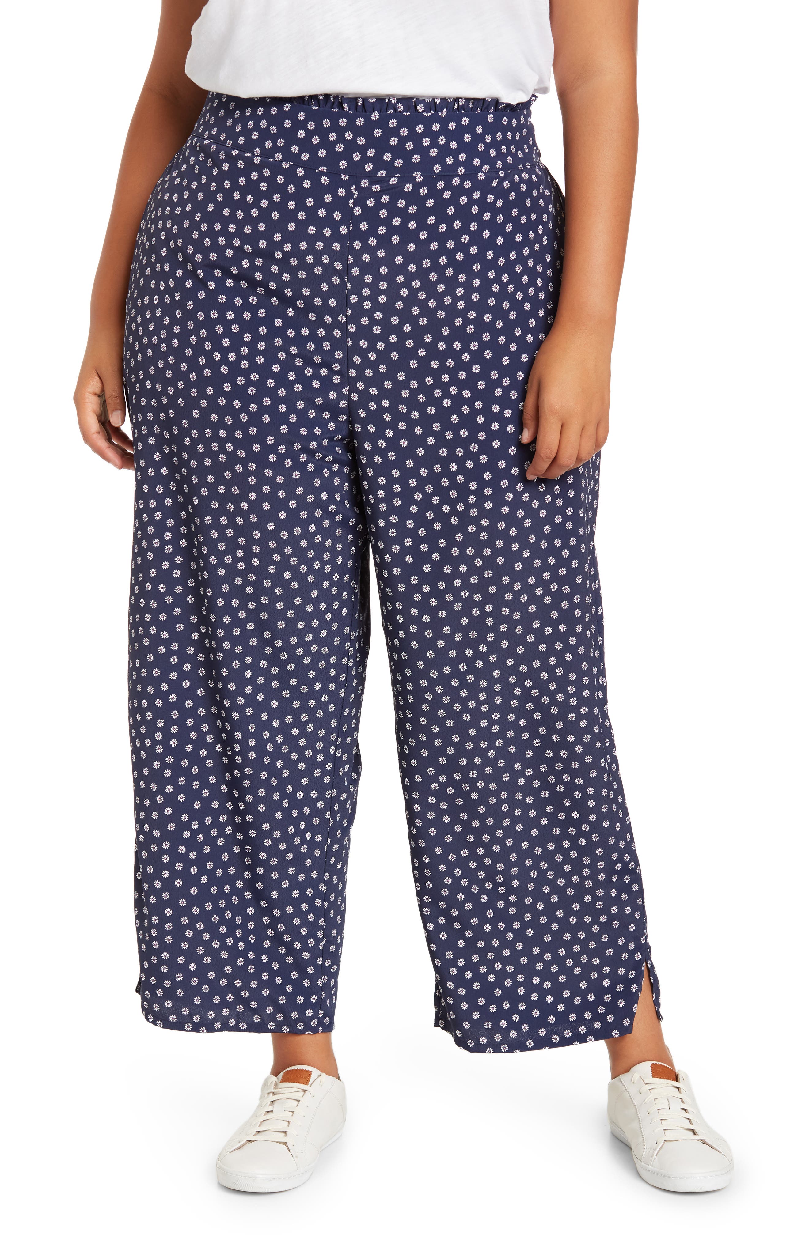 Sanctuary Shelly Floral Pull-On Crop 