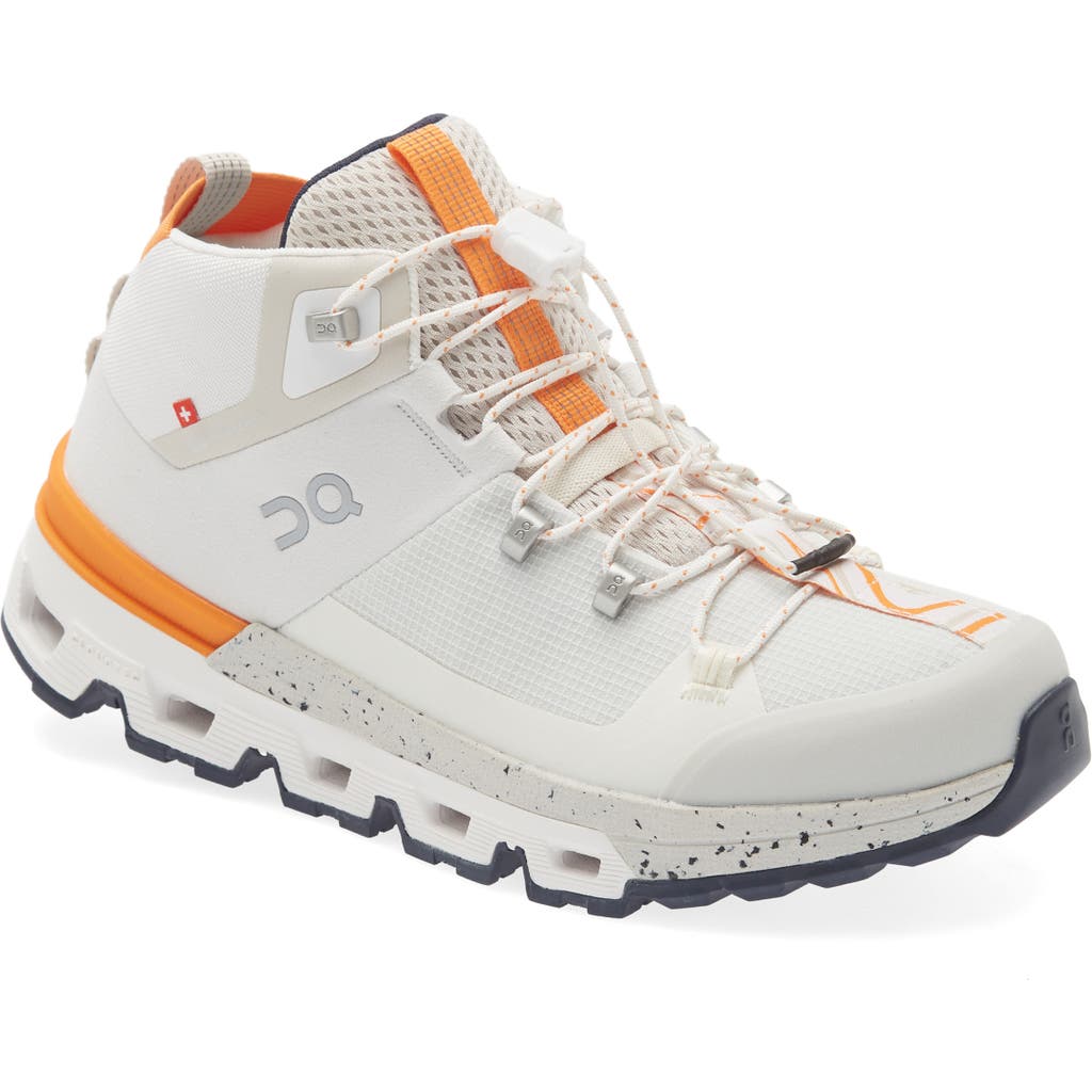 On Cloudtrax Water Repellent Hiking Shoe In Frost/white