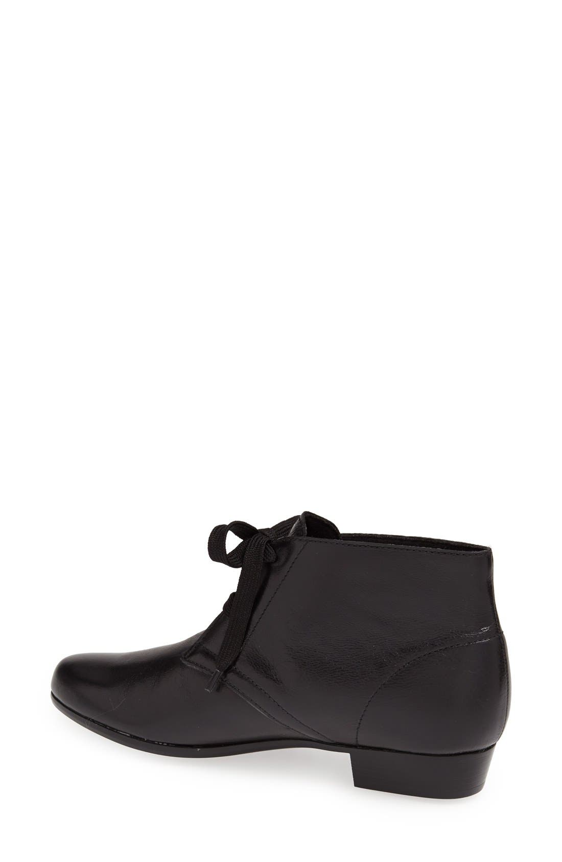 munro lace up shoes