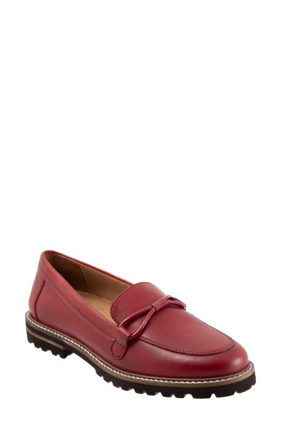 Trotters Fiora Loafer In Red