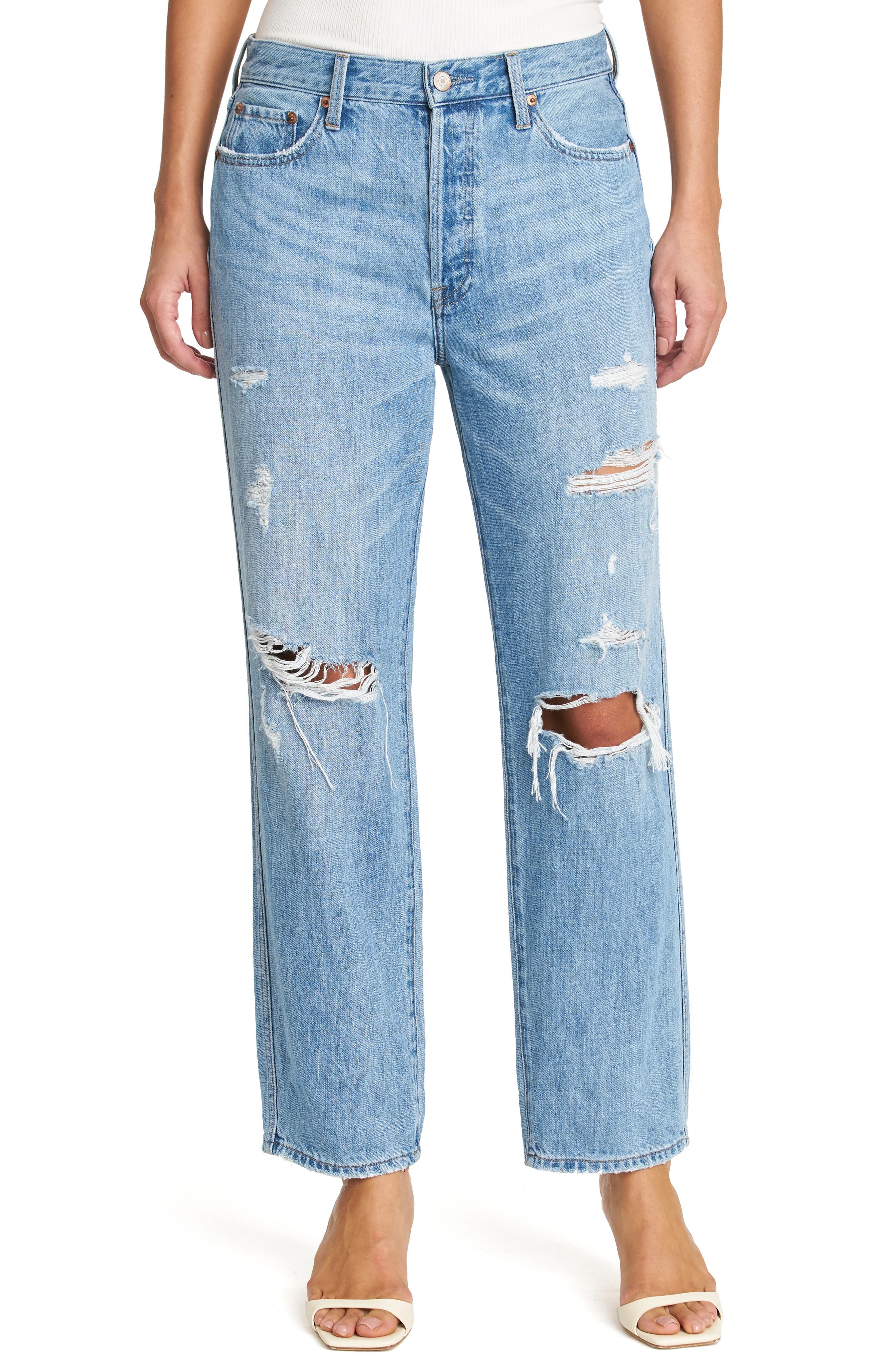 loose ripped boyfriend jeans