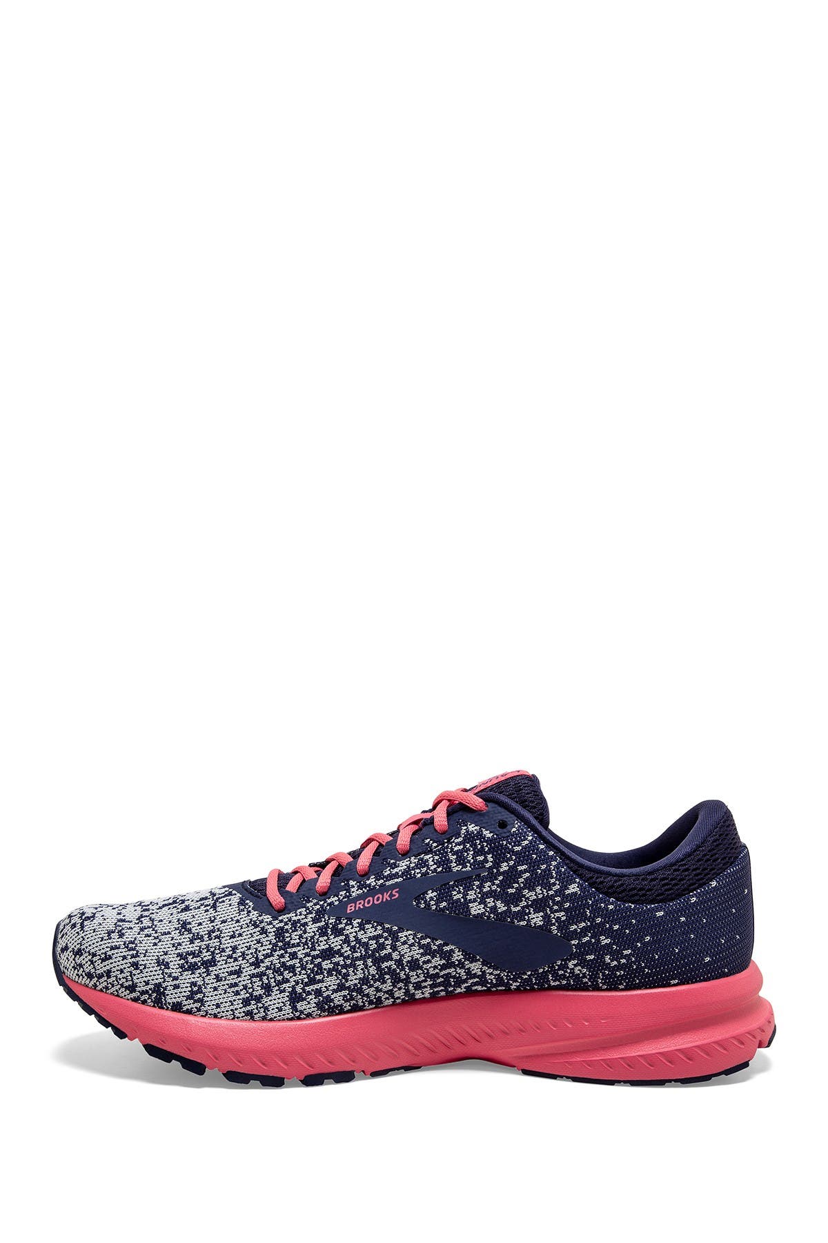 brooks wide running shoes