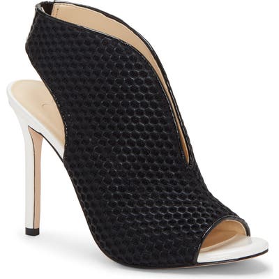 Jessica Simpson Jarvey Sandal- Black