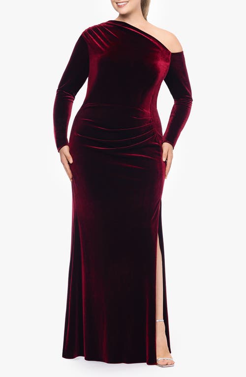 Betsy & Adam One-Shoulder Long Sleeve Velvet Mermaid Gown in Burgundy 