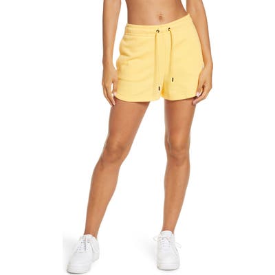 Nike Essential Shorts, Yellow