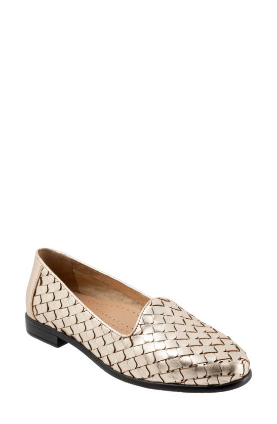 Trotters Lizette Loafer In Gold