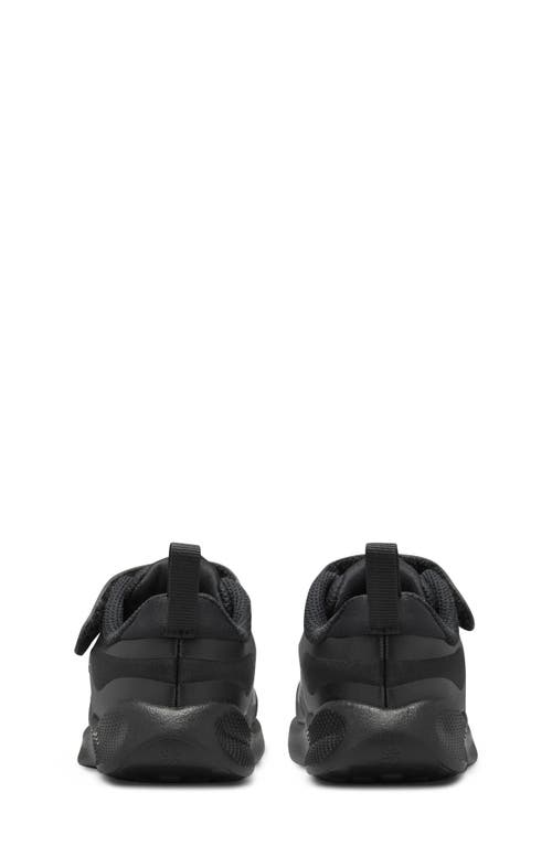 Nike Revolution 7 Sneaker In Black/anthracite