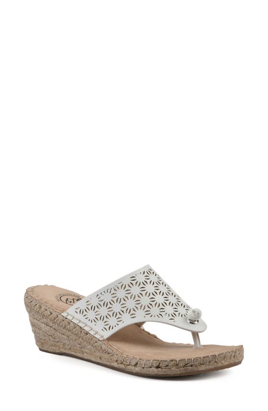White Mountain Footwear Beaux Espadrille Wedge Sandal In White/ Smooth