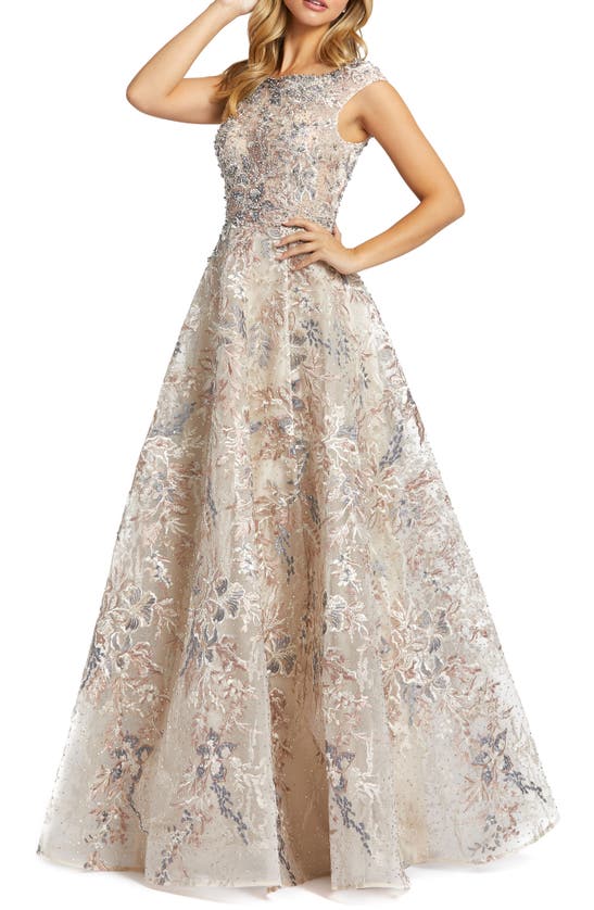 MAC DUGGAL EMBROIDERED & EMBELLISHED BALLGOWN,20219