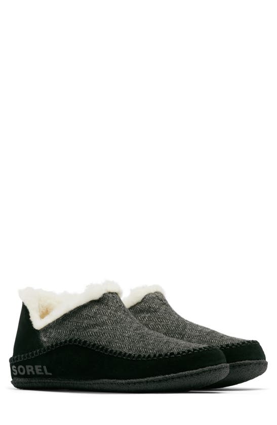 Sorel Manawan Ii Faux Shearling Trim Boot In Grill/ Black