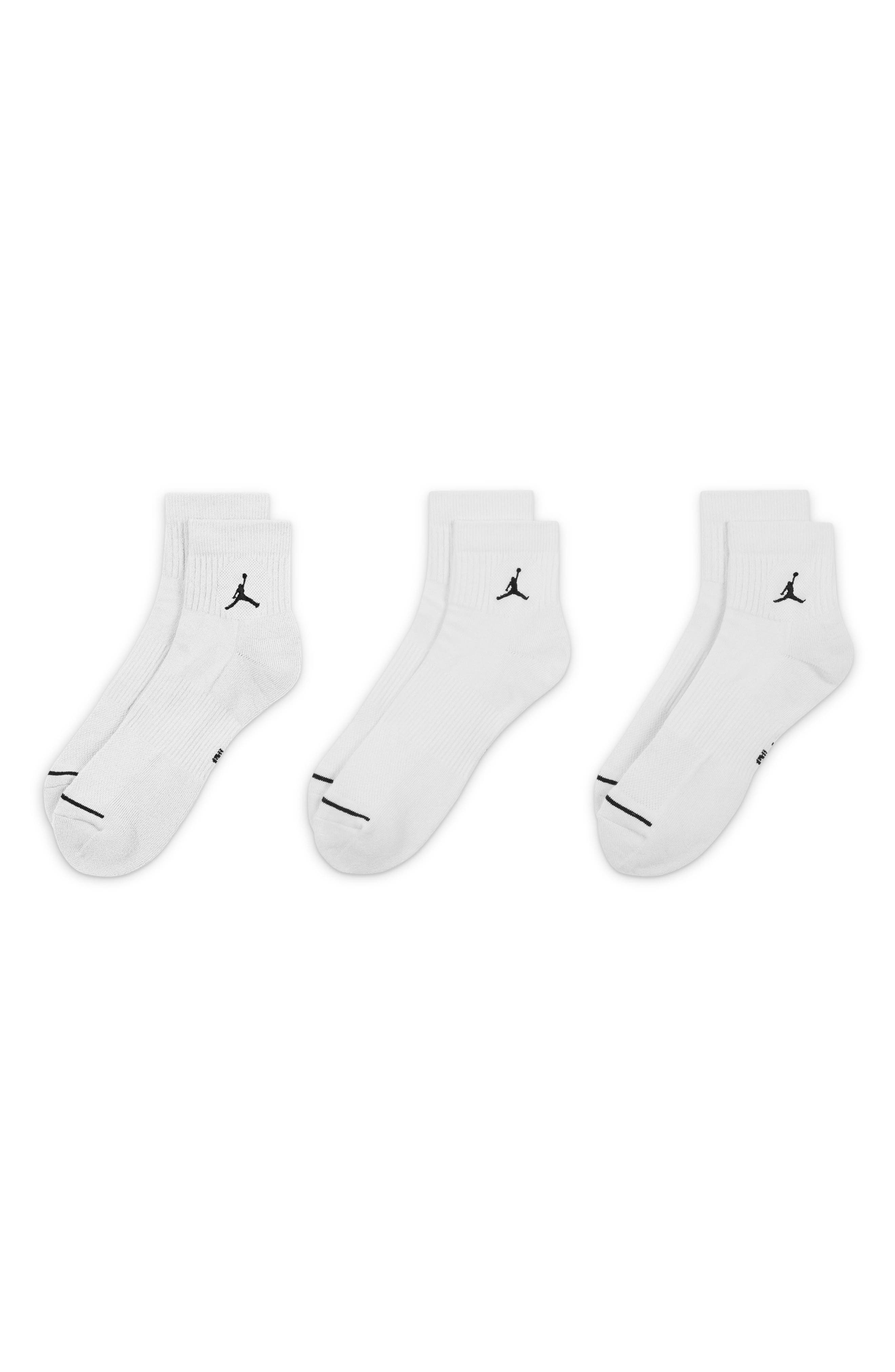 Jordan Assorted Pack of 3 Everyday Ankle Socks in White/Black Cover