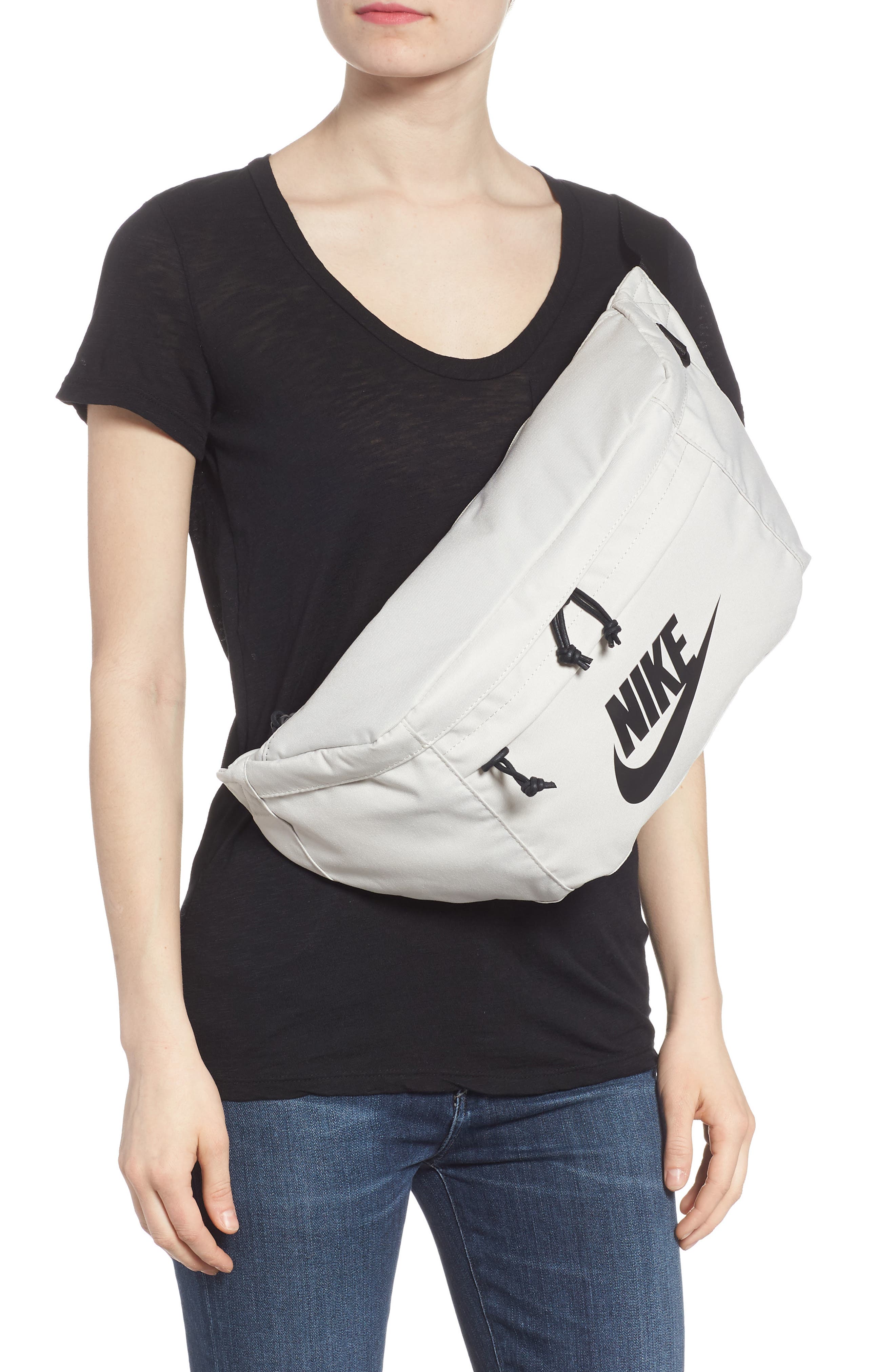 nike tech hip pack light bone