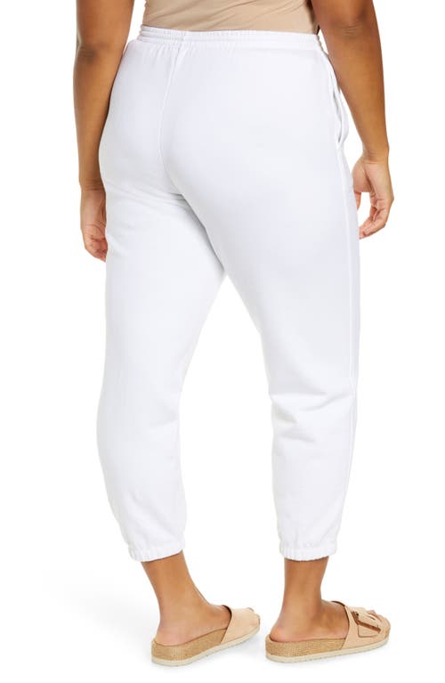 Shop Vince Essential Joggers In Optic White