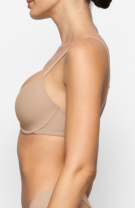 Shop Skims Fits Everybody T-shirt Bra In Clay