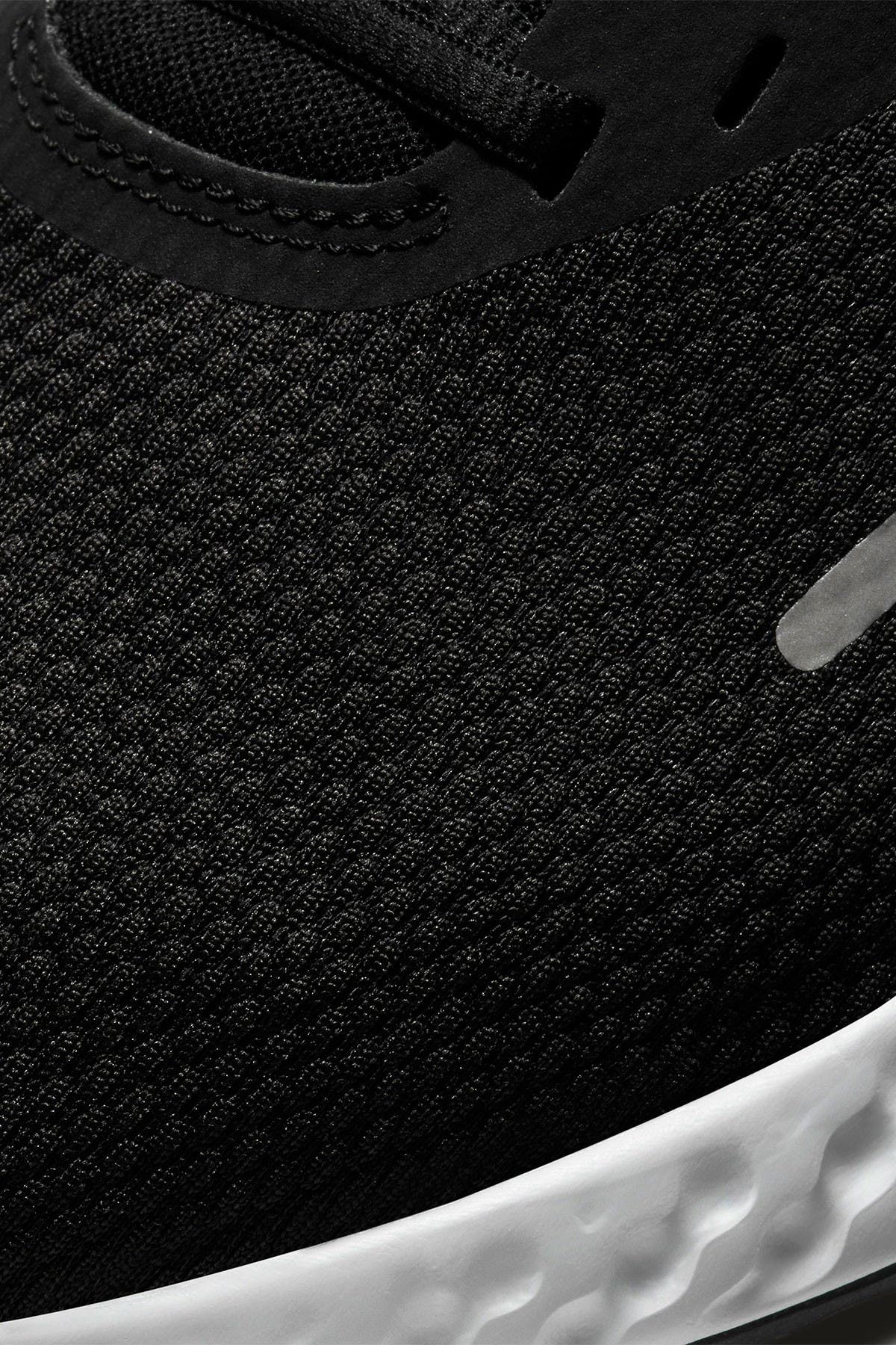 nike revolution 5 4e