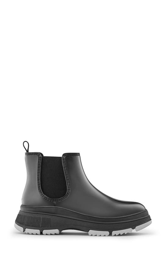 Cougar Berlin Rubber Chelsea Booties In Black