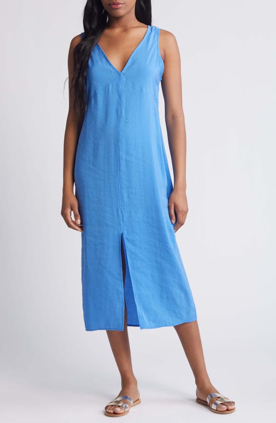 Shop Nation Ltd Kimora V-neck Midi Dress In Palace Blue