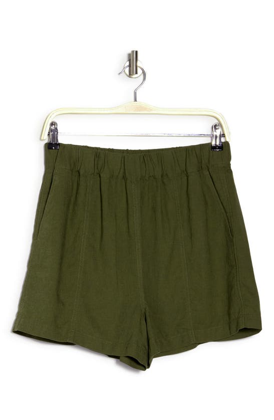 Shop Madewell Relaxed Linen Shorts In Desert Olive