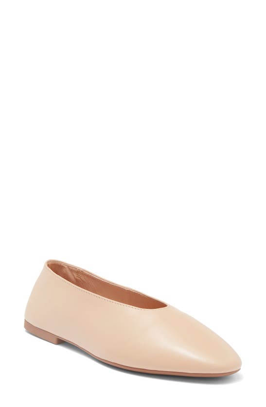 Shop Jeffrey Campbell Romp Flat In Natural