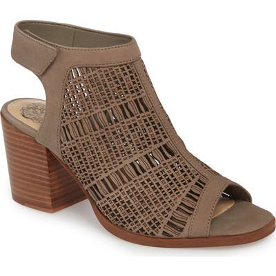 Vince Camuto Keannie Sandal, Grey