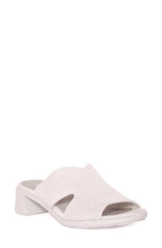 EILEEN FISHER NAJA BLOCK HEEL SANDAL