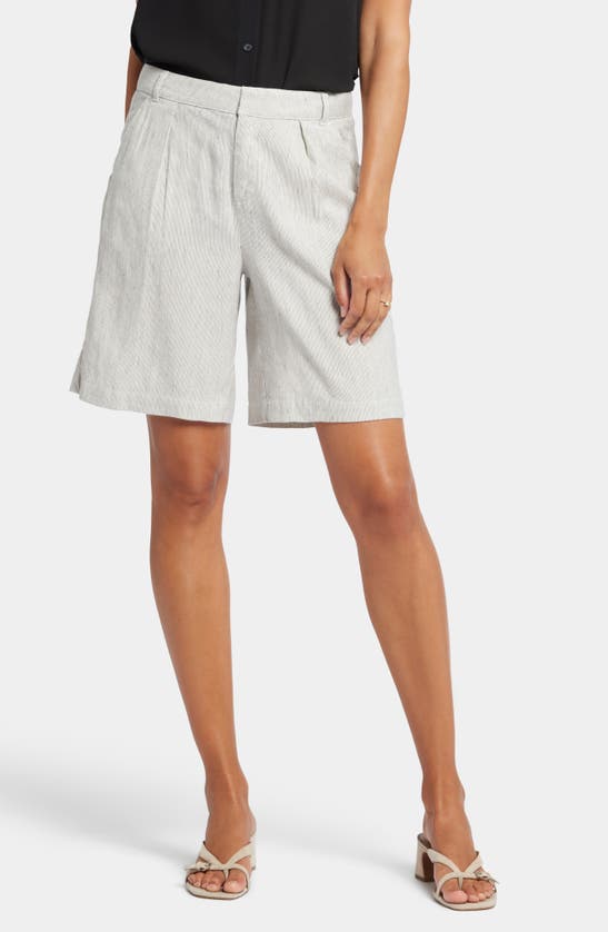 Shop Nydj Relaxed Linen Blend Shorts In Slubby Stripe