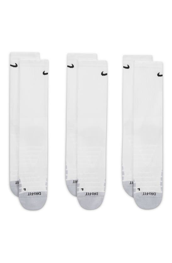 Shop Nike Everyday Max Cushion 3-pack Crew Socks In White
