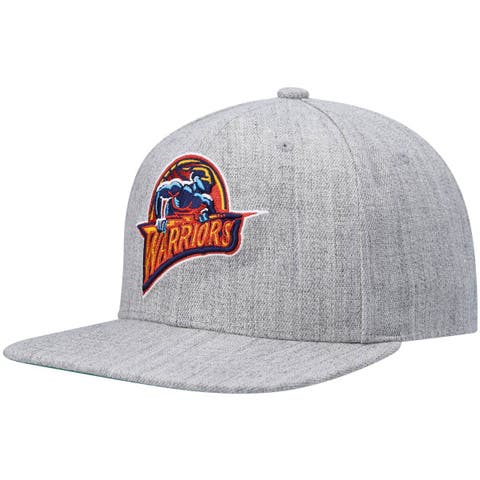 Mitchell & Ness Men's Gold Cleveland Cavaliers Side Core 2.0 Snapback Hat